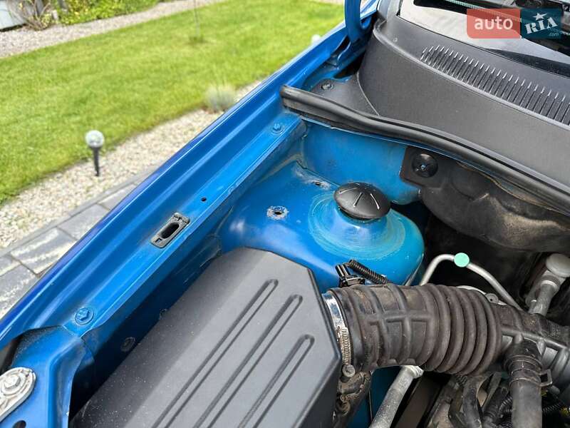 Седан Chevrolet Aveo 2011 в Днепре