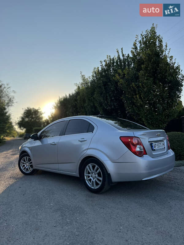 Седан Chevrolet Aveo 2012 в Запорожье