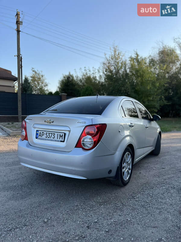 Седан Chevrolet Aveo 2012 в Запорожье