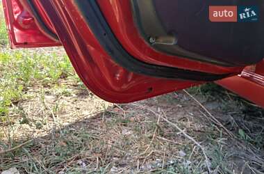 Хэтчбек Chevrolet Aveo 2006 в 