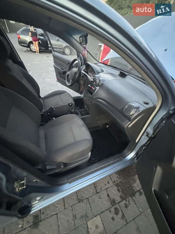 Седан Chevrolet Aveo 2007 в Ужгороде