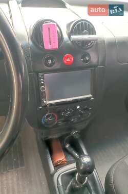 Седан Chevrolet Aveo 2004 в 