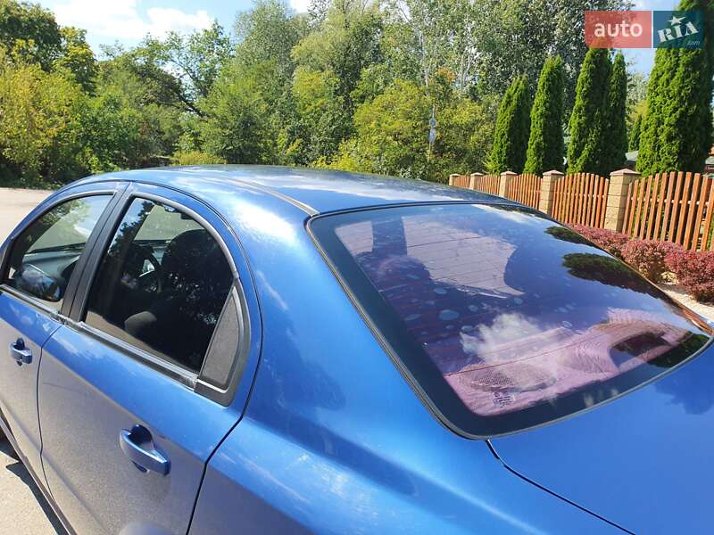 Седан Chevrolet Aveo 2008 в Днепре