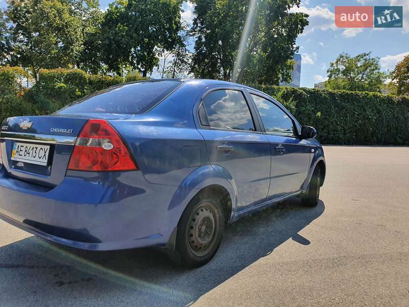 Седан Chevrolet Aveo 2008 в Днепре