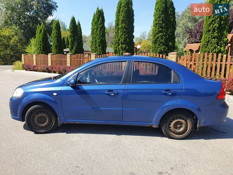 Седан Chevrolet Aveo 2008 в Днепре