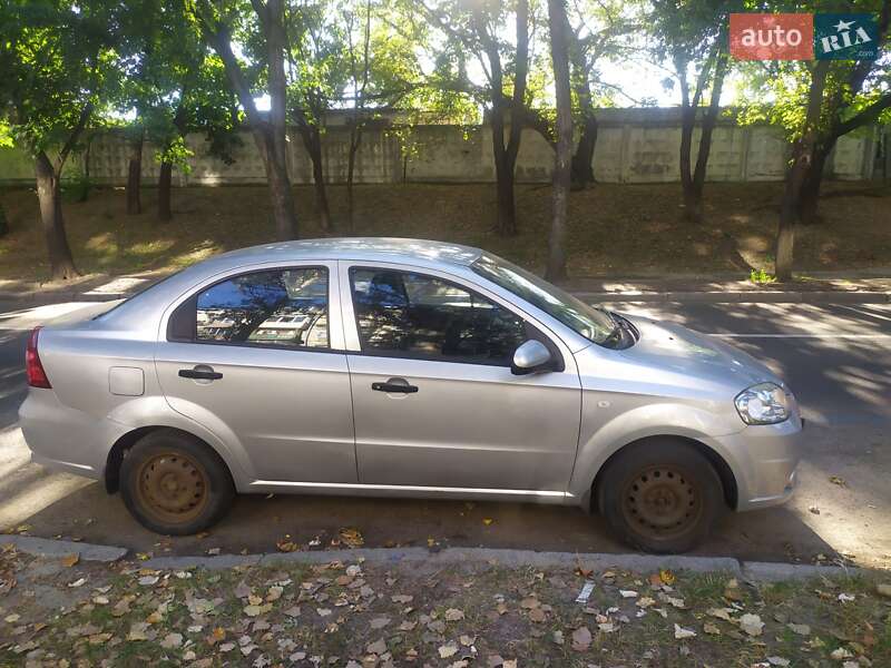 Седан Chevrolet Aveo 2008 в Киеве