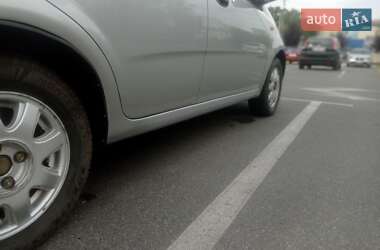 Седан Chevrolet Aveo 2005 в 