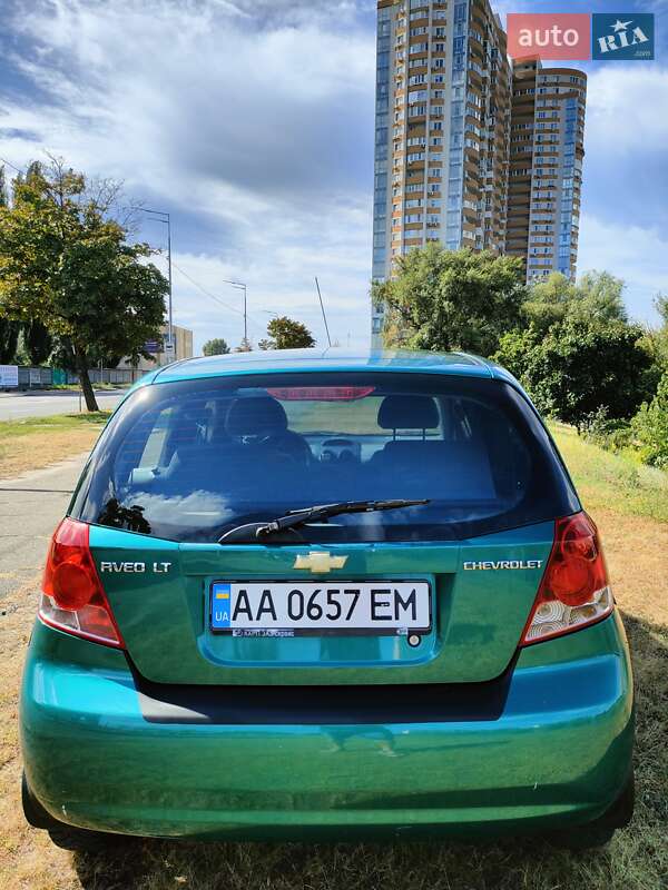 Хэтчбек Chevrolet Aveo 2004 в Киеве