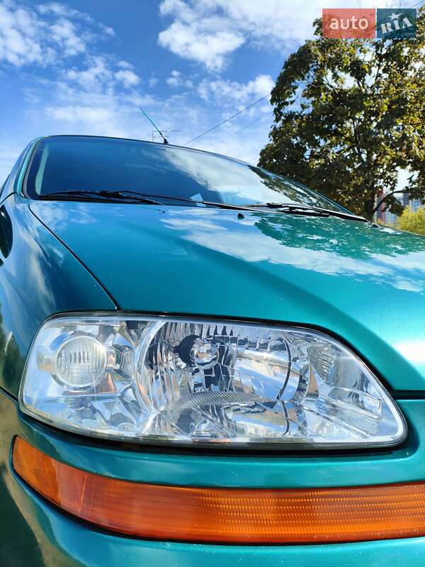 Хэтчбек Chevrolet Aveo 2004 в Киеве