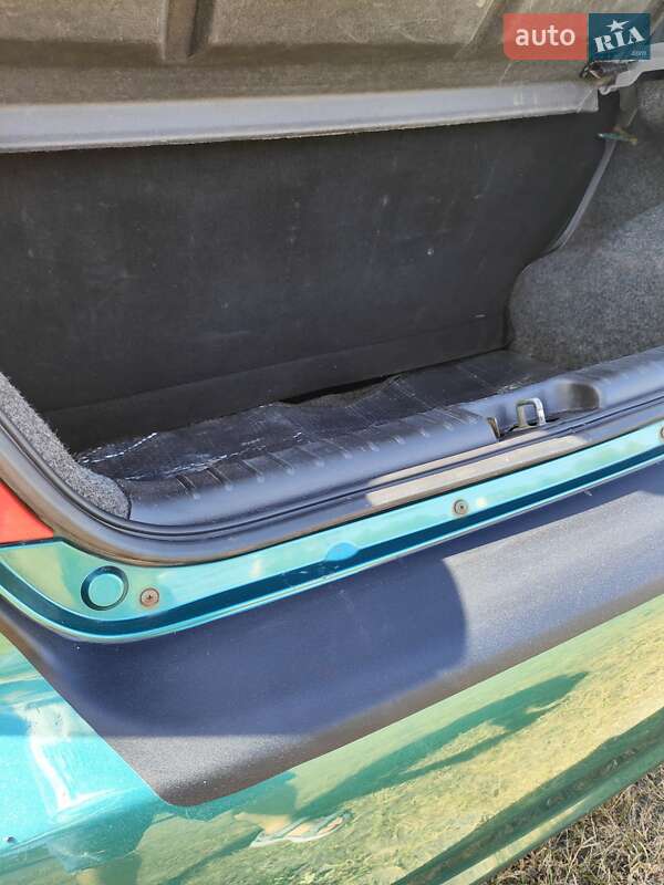 Хэтчбек Chevrolet Aveo 2004 в Киеве