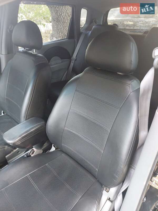 Хэтчбек Chevrolet Aveo 2005 в Николаеве