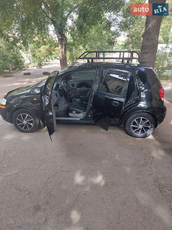 Хэтчбек Chevrolet Aveo 2005 в Николаеве