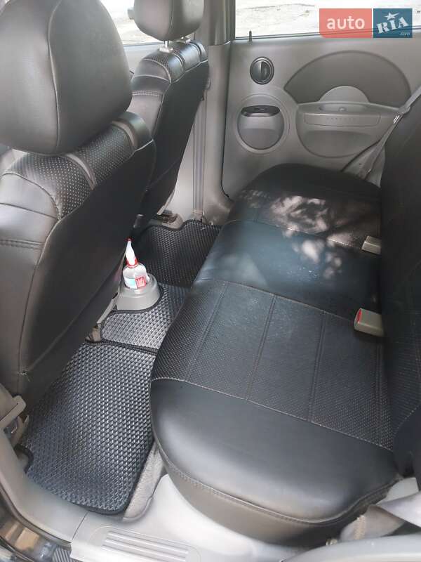 Хэтчбек Chevrolet Aveo 2005 в Николаеве