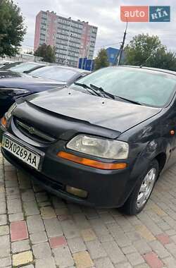 Хэтчбек Chevrolet Aveo 2004 в Хмельницком