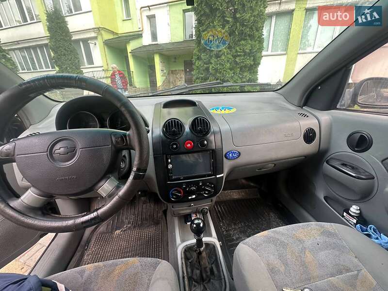 Хетчбек Chevrolet Aveo 2004 в Хмельницькому