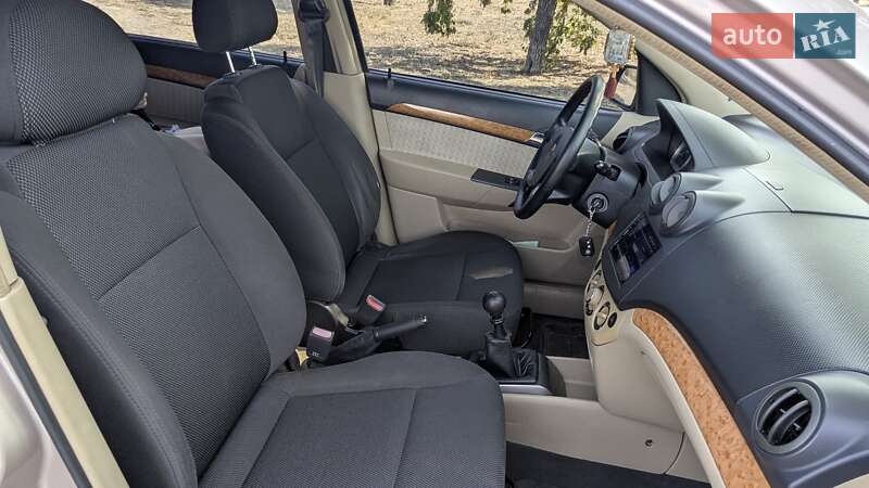Седан Chevrolet Aveo 2008 в Днепре фото 5 Седан Chevrolet Aveo 2008 в Днепре