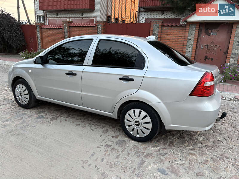 Седан Chevrolet Aveo 2008 в Запорожье