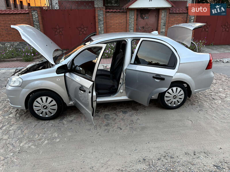 Седан Chevrolet Aveo 2008 в Запорожье