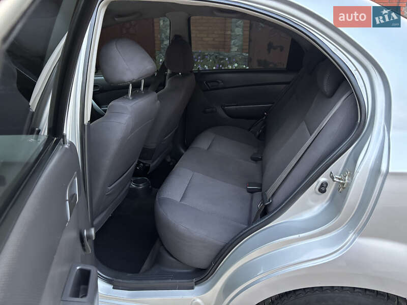 Седан Chevrolet Aveo 2008 в Запорожье