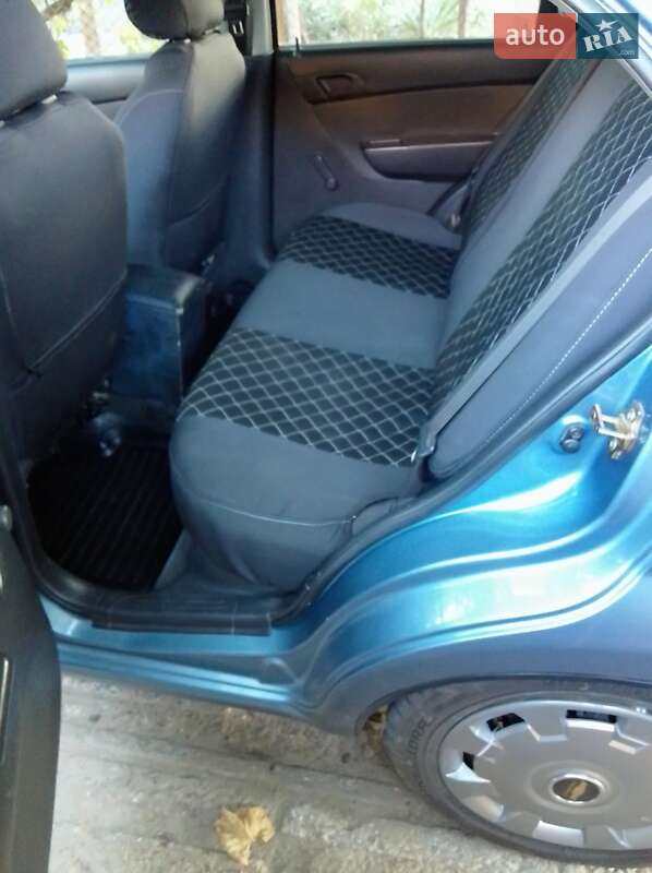 Седан Chevrolet Aveo 2006 в Арцизові