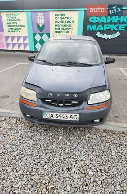 Седан Chevrolet Aveo 2005 в Кропивницькому