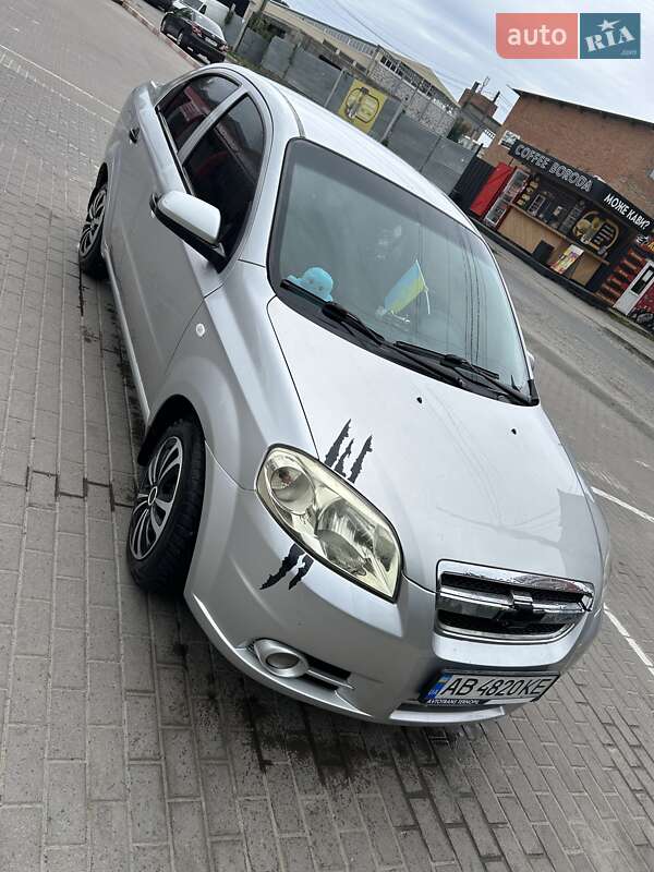 Седан Chevrolet Aveo 2011 в 