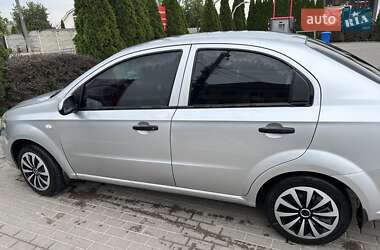 Седан Chevrolet Aveo 2011 в 