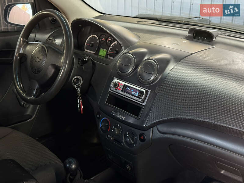 Седан Chevrolet Aveo 2008 в Тячеве