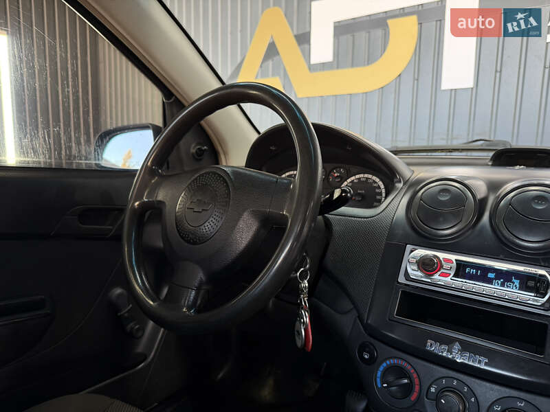 Седан Chevrolet Aveo 2008 в Тячеве