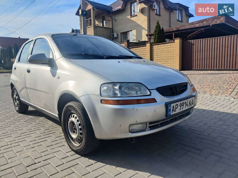 Хэтчбек Chevrolet Aveo 2004 в Запорожье