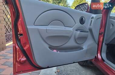 Седан Chevrolet Aveo 2004 в 