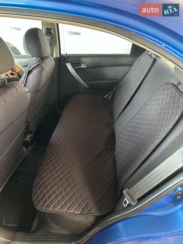 Седан Chevrolet Aveo 2007 в Фонтанке
