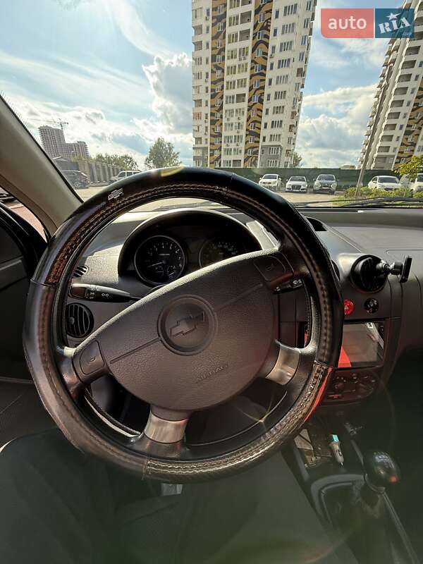 Хэтчбек Chevrolet Aveo 2006 в Броварах