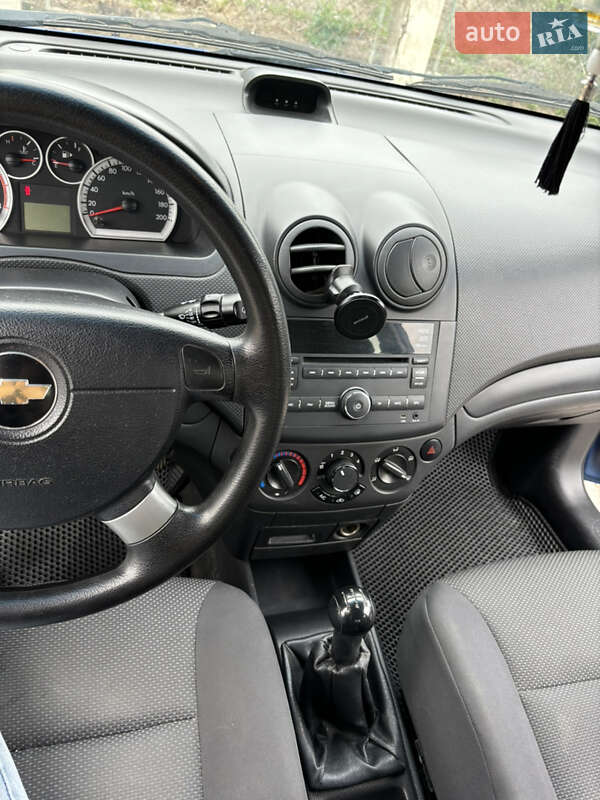 Хэтчбек Chevrolet Aveo 2010 в Сторожинце