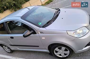 Хэтчбек Chevrolet Aveo 2009 в 