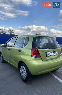 Хэтчбек Chevrolet Aveo 2005 в 