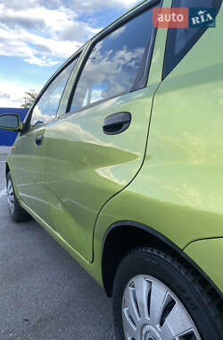 Хэтчбек Chevrolet Aveo 2005 в 