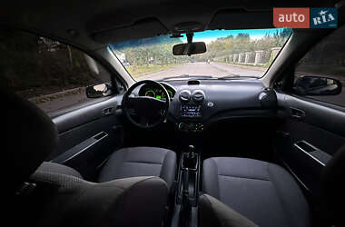 Седан Chevrolet Aveo 2010 в 