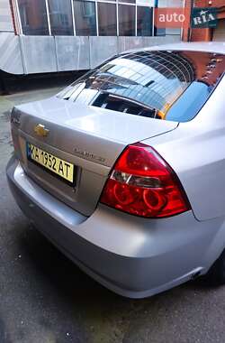Седан Chevrolet Aveo 2011 в 