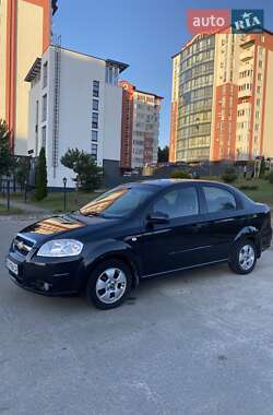 Седан Chevrolet Aveo 2010 в Вараше