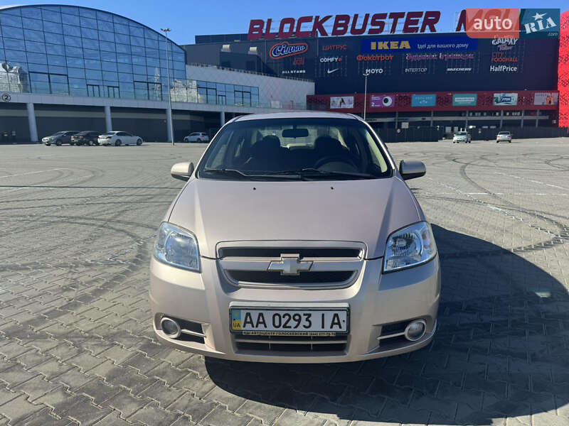 Седан Chevrolet Aveo 2008 в Киеве