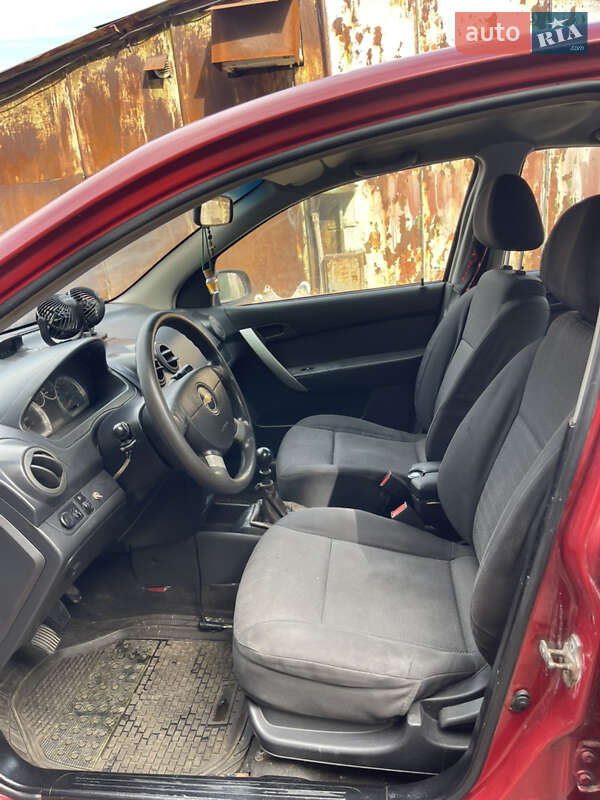 Седан Chevrolet Aveo 2011 в Києві