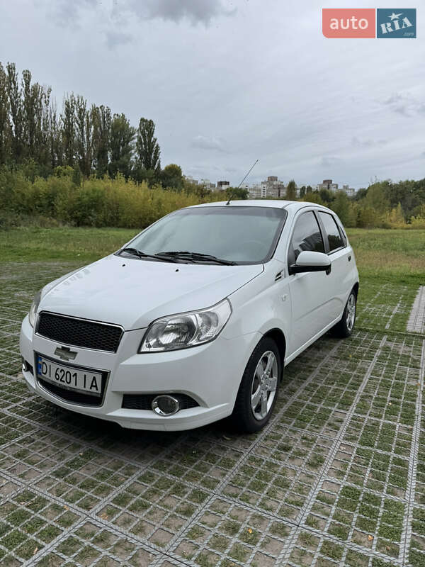 Хетчбек Chevrolet Aveo 2010 в Києві фото 3 Хетчбек Chevrolet Aveo 2010 в Києві