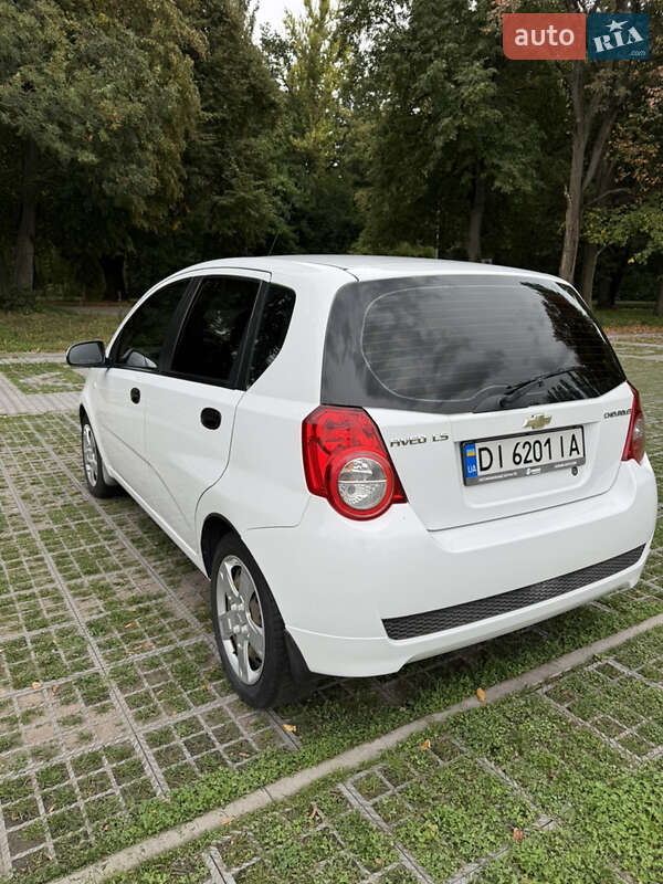 Хетчбек Chevrolet Aveo 2010 в Києві фото 12 Хетчбек Chevrolet Aveo 2010 в Києві