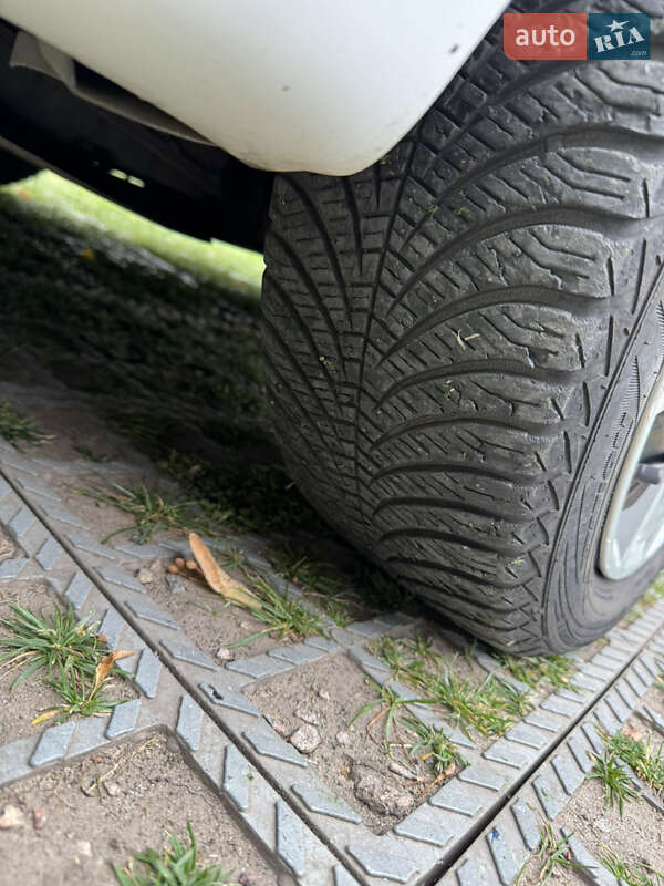 Хетчбек Chevrolet Aveo 2010 в Києві фото 20 Хетчбек Chevrolet Aveo 2010 в Києві