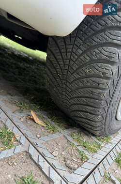 Хэтчбек Chevrolet Aveo 2010 в 