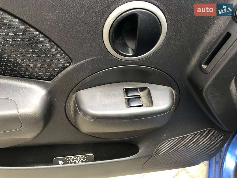 Хэтчбек Chevrolet Aveo 2006 в Николаеве