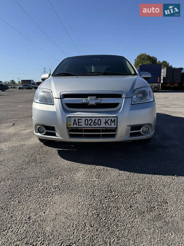 Седан Chevrolet Aveo 2007 в Днепре