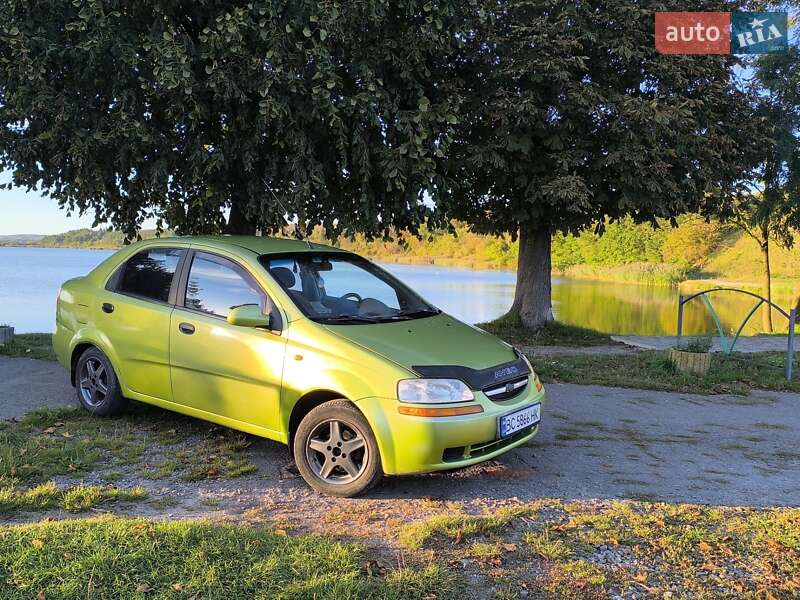 Chevrolet Aveo 2004