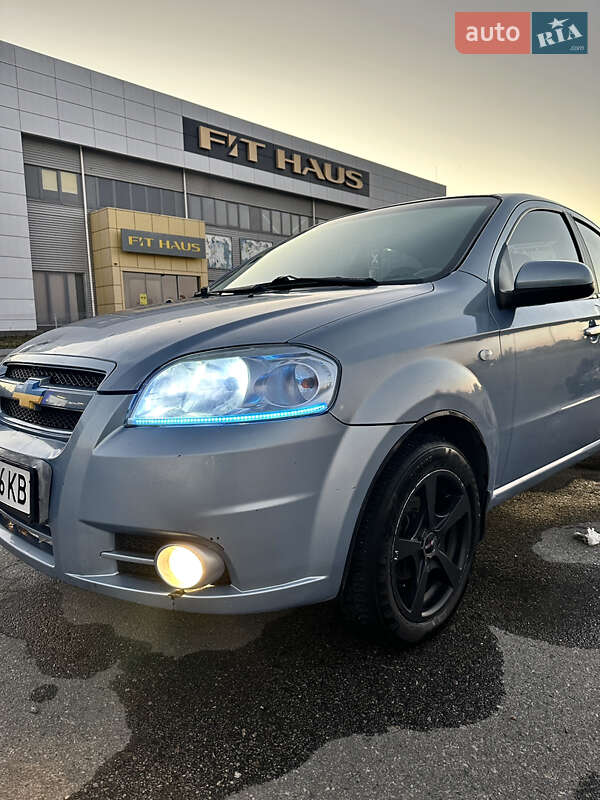 Седан Chevrolet Aveo 2008 в Запорожье